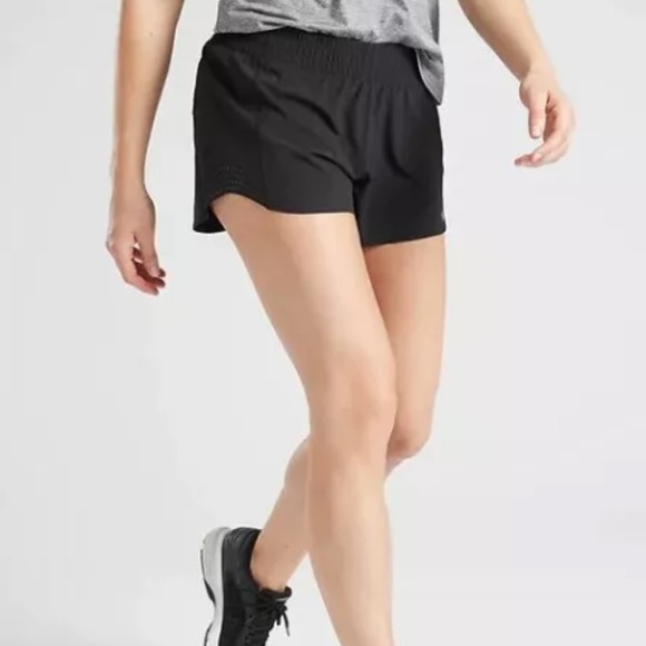 Athleta Pants - Athleta Hustle 3” Shorts